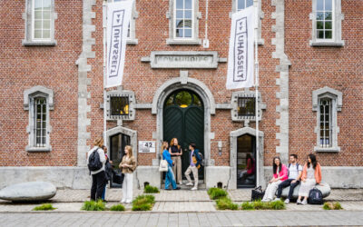 Community service-learning binnen de stage Sociale Wetenschappen aan UHasselt: samen bouwen aan betekenisvolle leerervaringen