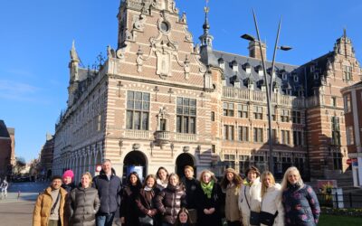 Service-learning in Oekraïne: “Hoe kunnen we onze studenten zingeving bijbrengen in een wereld vol onzin?”